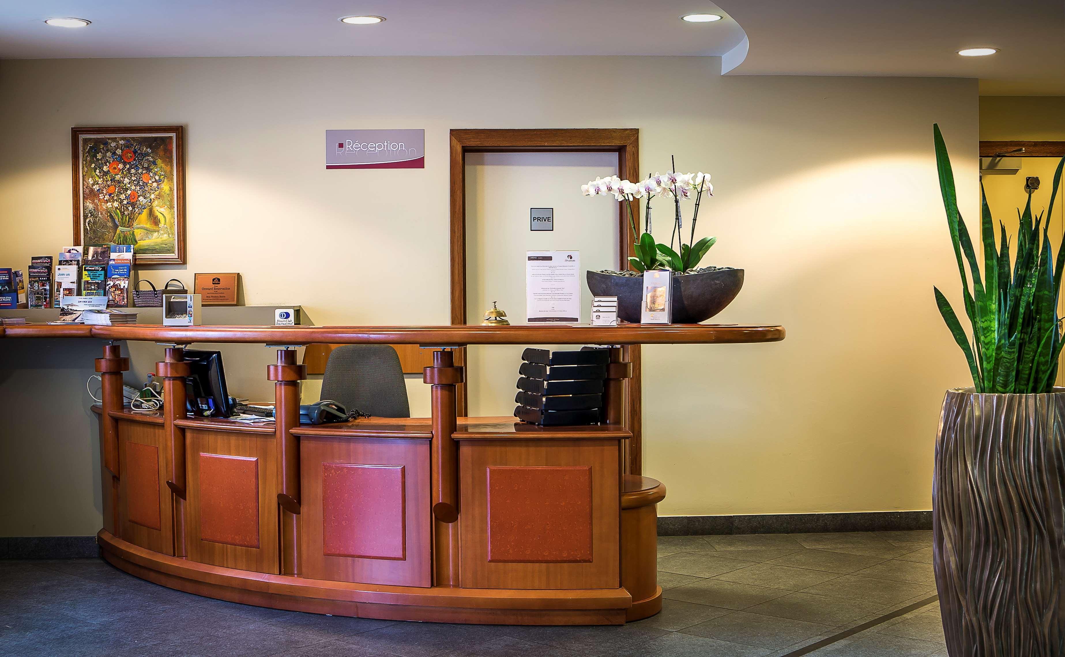 Отель Ibis Styles Charleroi Airport Aero 44 Экстерьер фото