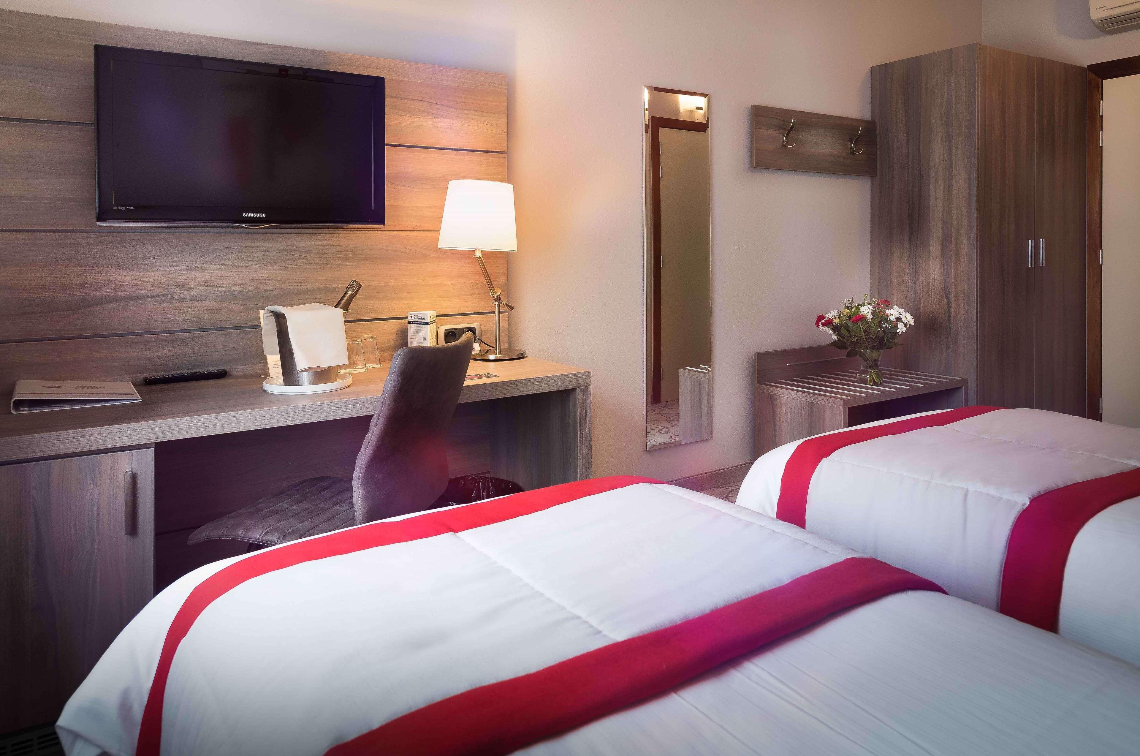 Отель Ibis Styles Charleroi Airport Aero 44 Экстерьер фото
