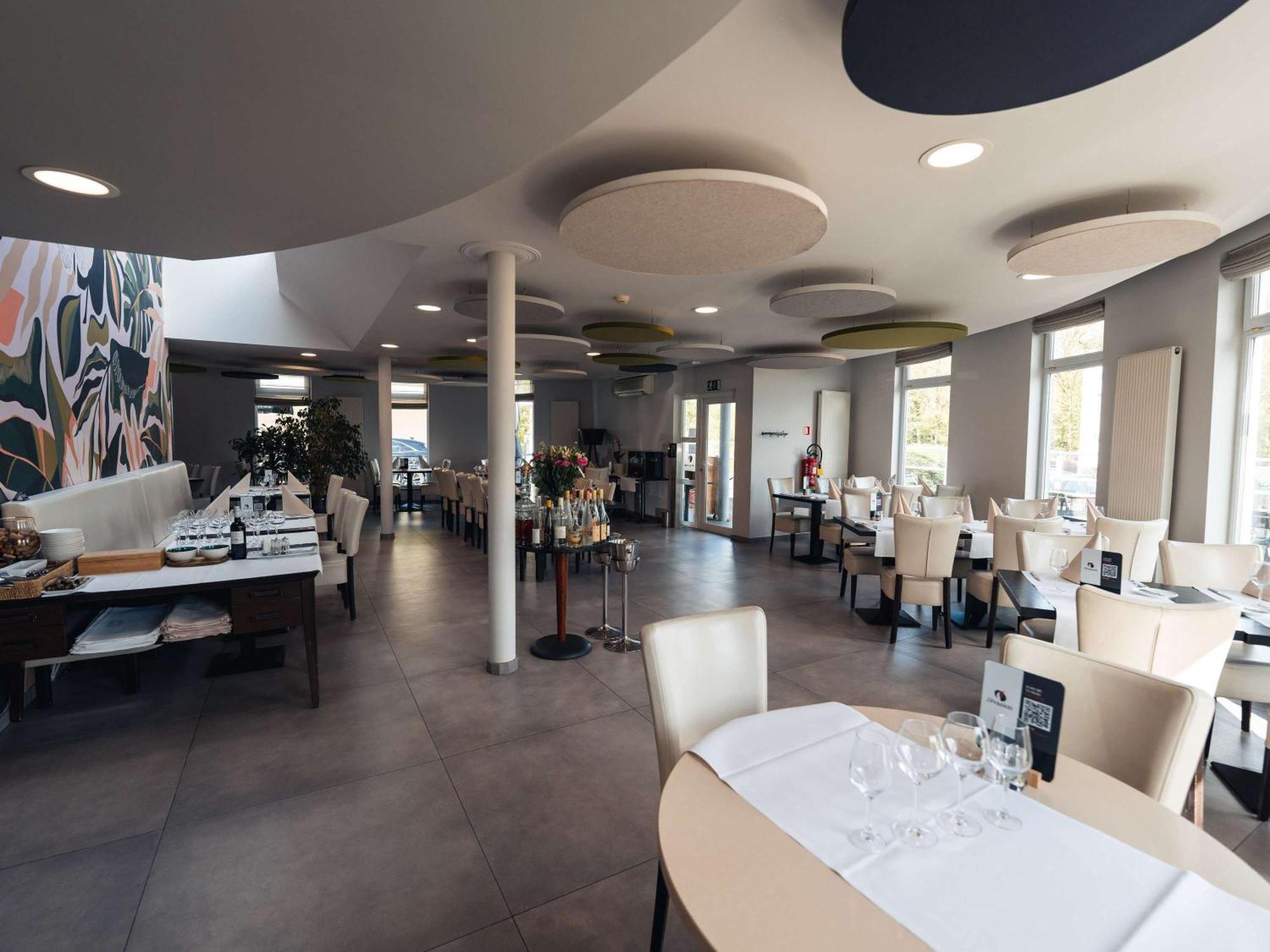 Отель Ibis Styles Charleroi Airport Aero 44 Экстерьер фото