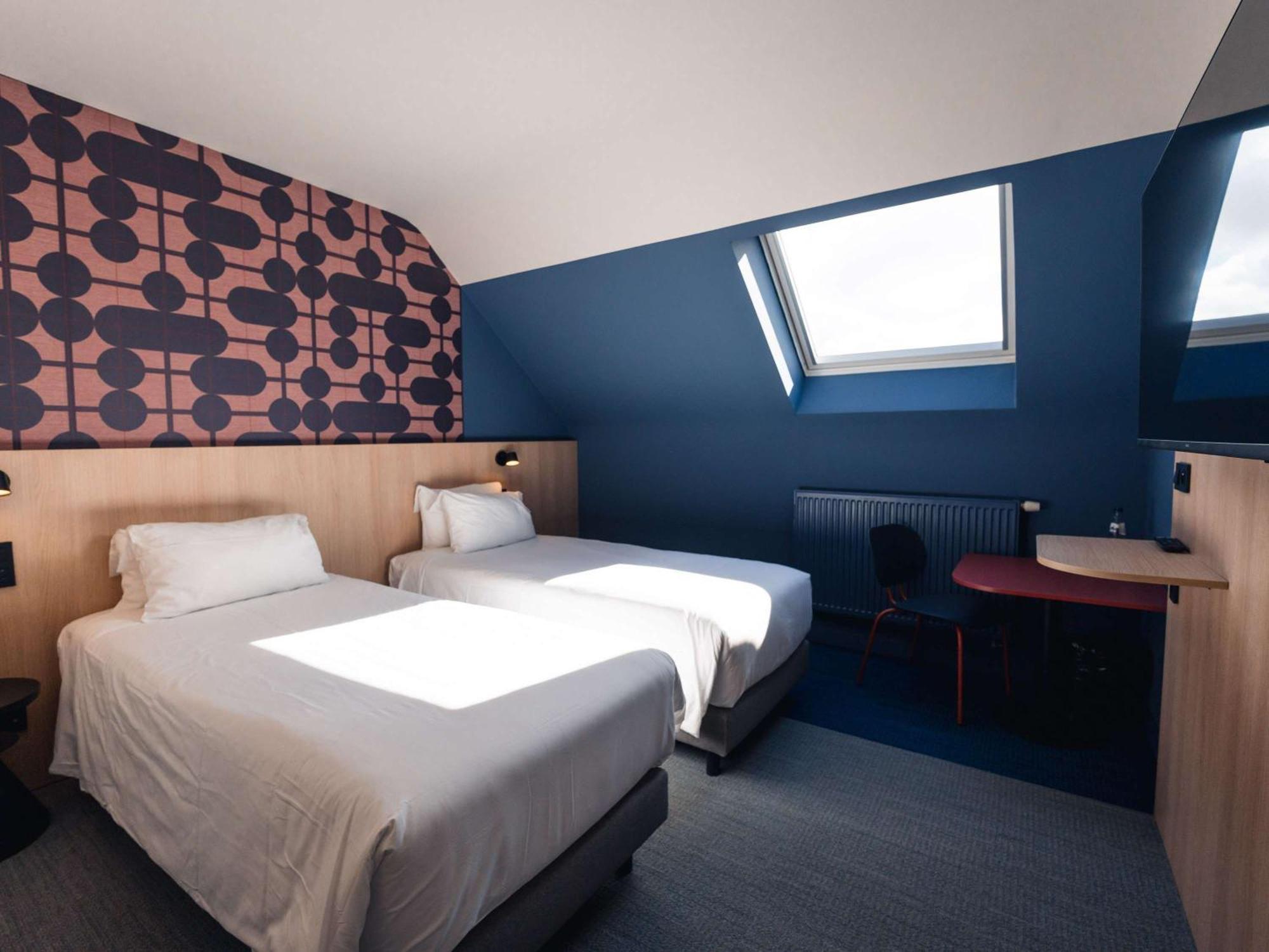 Отель Ibis Styles Charleroi Airport Aero 44 Экстерьер фото